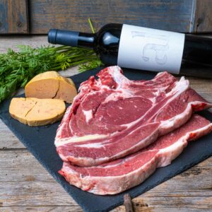 Foto de lote de vino con pate i entrecot Angus 2 - Lo cistell